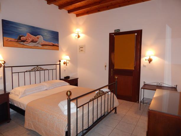 Imagen de la habitación del Hotel Tinos Suites and Apartments. Foto 4