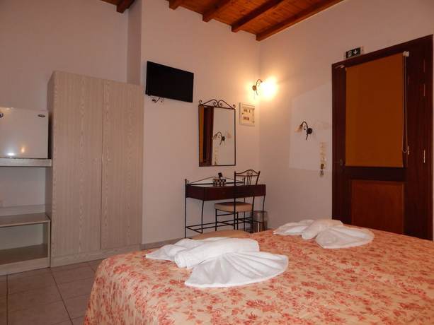 Imagen de la habitación del Hotel Tinos Suites and Apartments. Foto 9