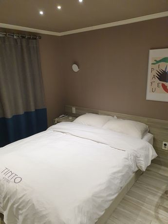 Imagen de la habitación del Hotel Tinto. Foto 14