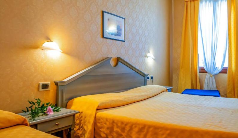 Imagen de la habitación del Hotel Tintoretto. Foto 8