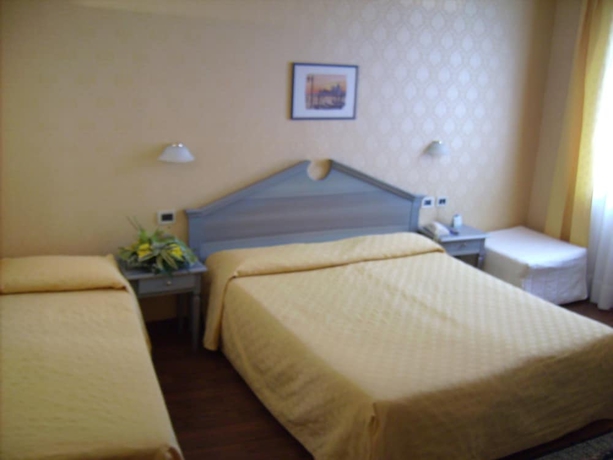 Imagen de la habitación del Hotel Tintoretto. Foto 15