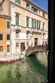 Imagen de los exteriores del Hotel Tintoretto. Foto 21