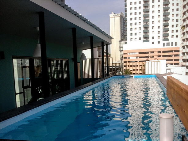 Imagen de la piscina del Hotel Tints Of Blue. Foto 16