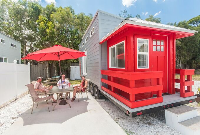 Imagen de la habitación del Hotel Tiny House Siesta. Foto 18