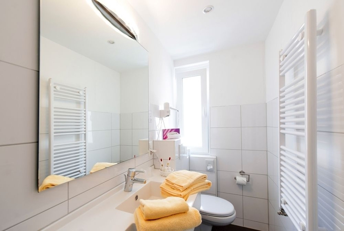 Imagen de la habitación del Hotel Tinytwice Bonn. Foto 12