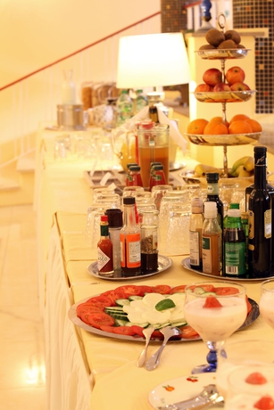 Imagen del bar/restaurante del Hotel Tinytwice Bonn. Foto 7