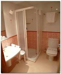 Imagen de la habitación del Hotel Tio Pepe. Foto 15