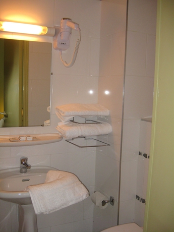 Imagen de la habitación del Hotel Tipi. Foto 5