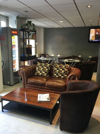 Imagen de la habitación del Hotel Tipi. Foto 6