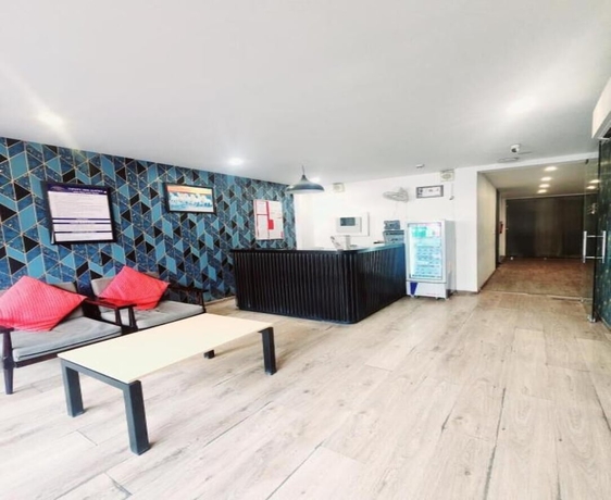 Imagen de los interiores del Hotel Tipsyy inn 003. Foto 15