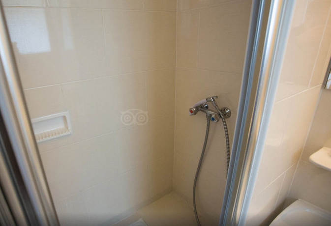 Imagen de la habitación del Hotel Tiquetonne. Foto 3