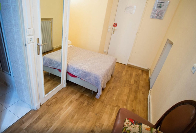 Imagen de la habitación del Hotel Tiquetonne. Foto 8