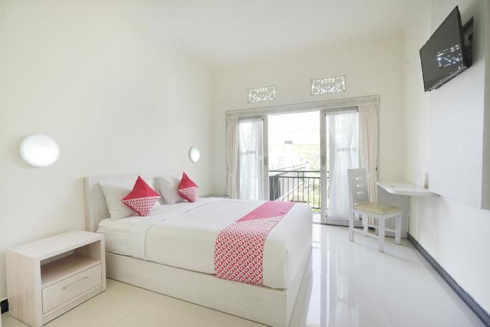 Imagen de la habitación del Hotel Tirai Bambu Jimbaran. Foto 8
