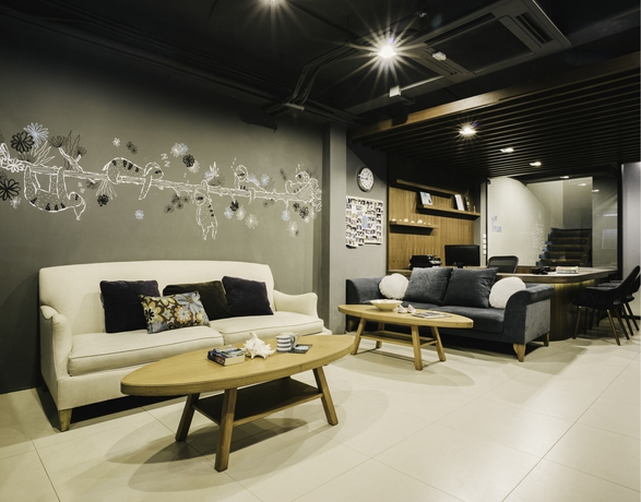 Imagen de los interiores del Hotel Tiras Patong Beach. Foto 15