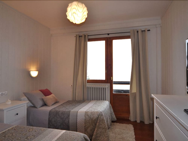 Imagen de la habitación del Hotel Tirol, Formigal. Foto 9