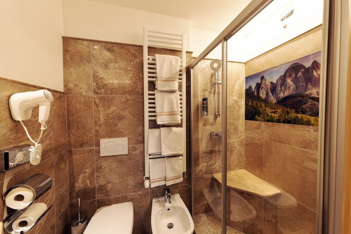Imagen de la habitación del Hotel Tirol Natural Idyll. Foto 14