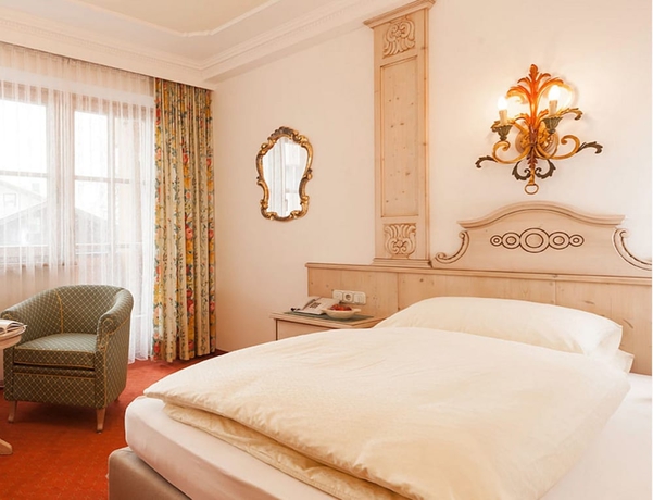 Imagen de la habitación del Hotel Tirolerhof. Foto 13
