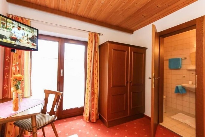 Imagen de la habitación del Hotel Tirolerhof, Neuwieben. Foto 19