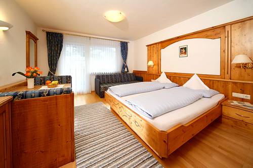 Imagen de la habitación del Hotel Tirolerhof, St. Leonhard in Passeier - San Leonardo in Passiria. Foto 4