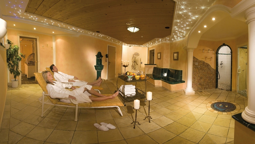 Imagen de la piscina del Hotel Tirolerhof, Tux . Foto 16