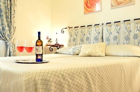 Imagen de la habitación del Hotel Tirrena Bike & Country. Foto 8