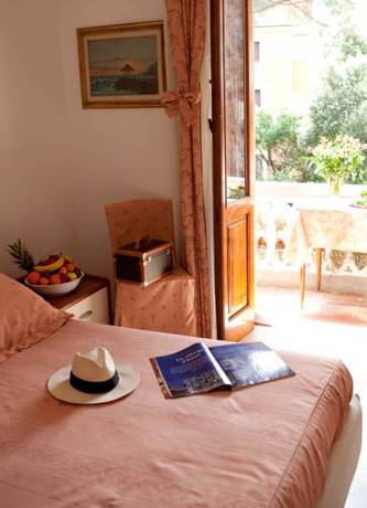 Imagen de la habitación del Hotel Tirreno, Castiglioncello. Foto 11