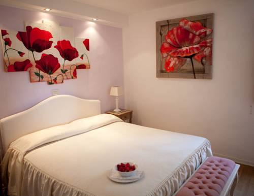 Imagen de la habitación del Hotel Tirreno, Castiglioncello. Foto 13