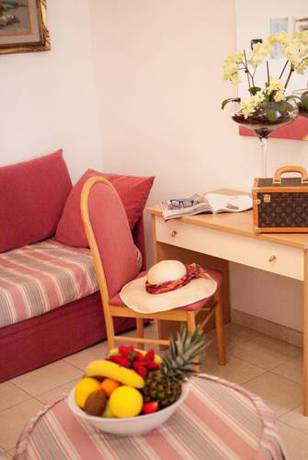 Imagen de la habitación del Hotel Tirreno, Castiglioncello. Foto 14