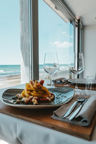 Imagen del bar/restaurante del Hotel Tirreno, Latina. Foto 4