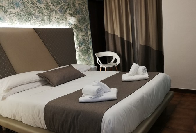 Imagen de la habitación del Hotel Tirreno, Latina. Foto 18
