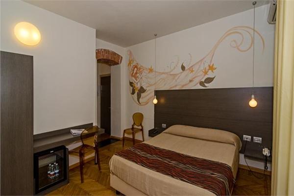 Imagen general del Hotel Tirreno, Marina di Massa. Foto 5