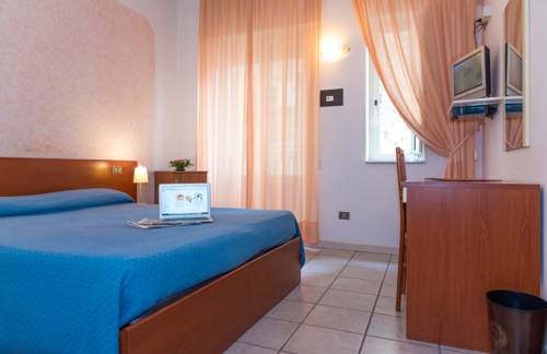 Imagen de la habitación del Hotel Tirreno, Sapri. Foto 3