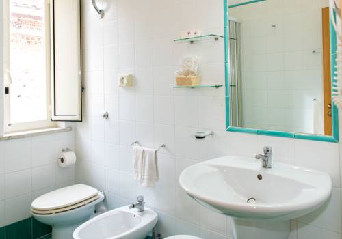 Imagen de la habitación del Hotel Tirreno, Sapri. Foto 11