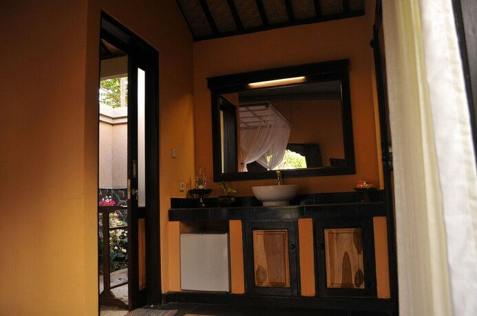 Imagen general del Hotel Tirta Sari Bungalows and Spa. Foto 3