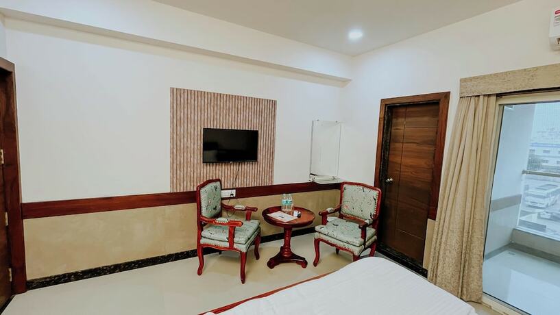Imagen general del Hotel Tirth By Sonu Cafe. Foto 7