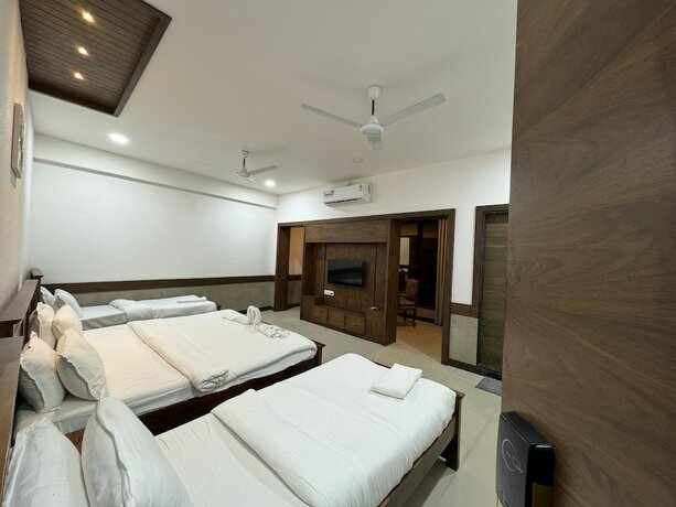 Imagen de la habitación del Hotel Tirth By Sonu Cafe. Foto 16