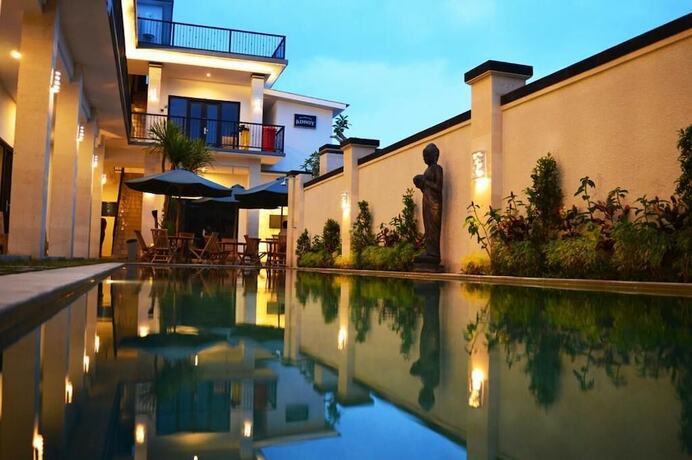 Imagen general del Hotel Tirtha Canggu Suites. Foto 16