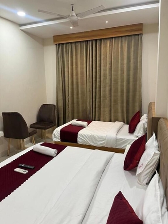 Imagen de la habitación del Hotel Tirupati Inn. Foto 12