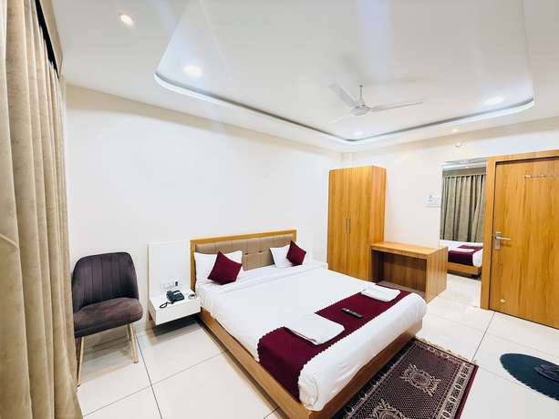 Imagen de la habitación del Hotel Tirupati Inn. Foto 14