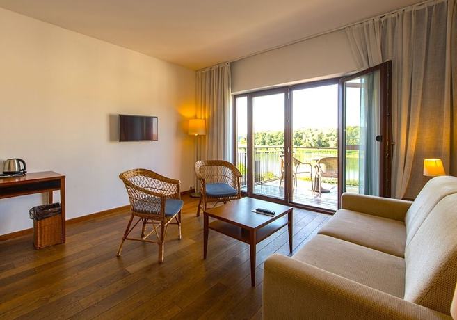 Imagen de la habitación del Hotel Tisza Balneum Thermal. Foto 9