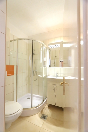 Imagen de la habitación del Hotel Tisza. Foto 5