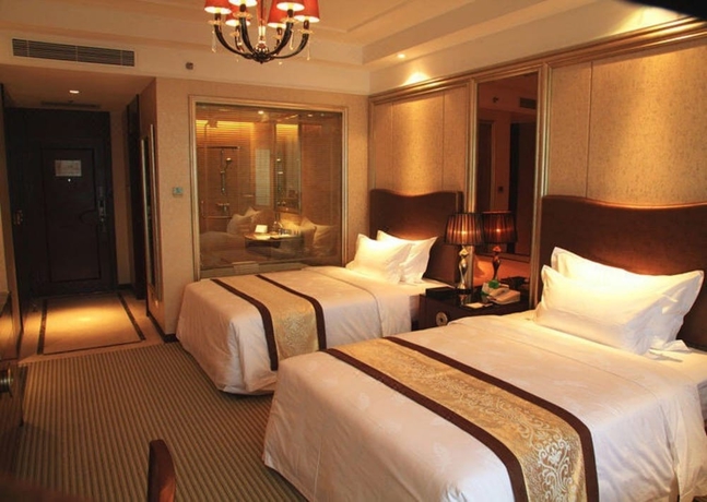 Imagen de la habitación del Hotel Titan Central Park. Foto 5