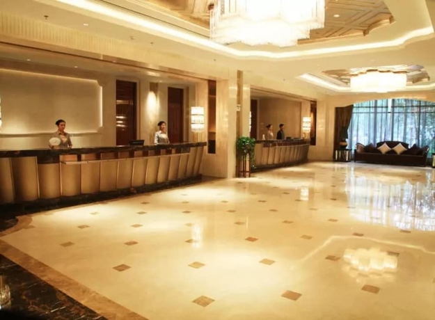 Imagen de los interiores del Hotel Titan Central Park. Foto 16