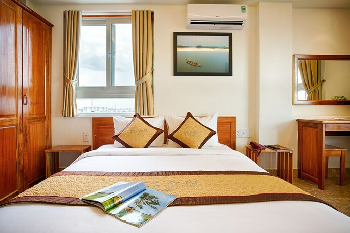 Imagen de la habitación del Hotel Titan. Foto 27