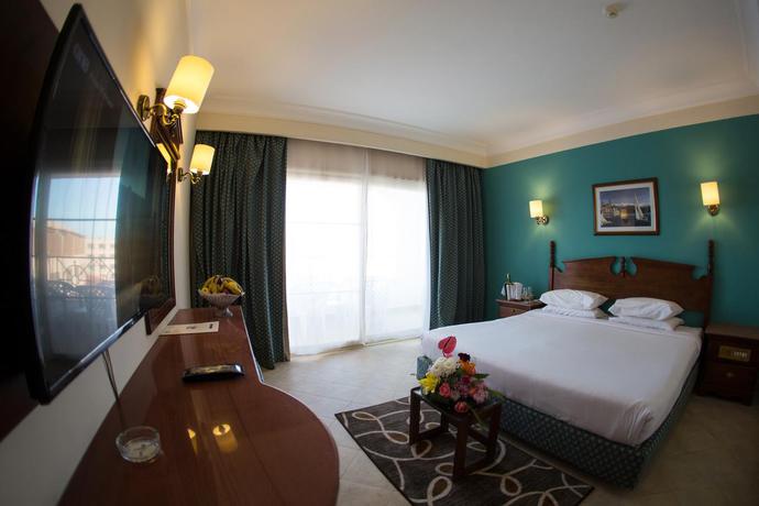 Imagen general del Hotel Titanic Aqua Park Resort. Foto 7