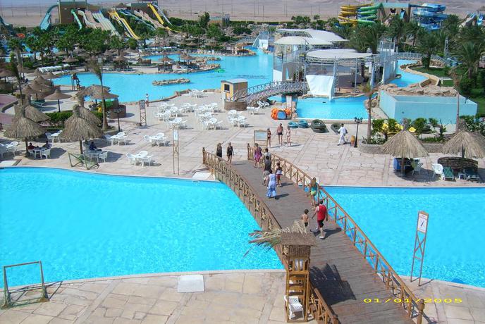 Imagen general del Hotel Titanic Aqua Park Resort. Foto 16