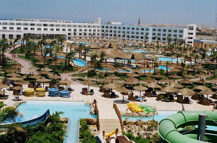 Imagen general del Hotel Titanic Aqua Park Resort. Foto 17