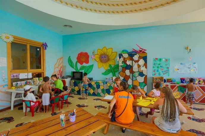 Imagen general del Hotel Titanic Beach Spa and Aqua Park. Foto 14