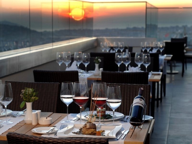 Imagen general del Hotel Titanic Business. Foto 4