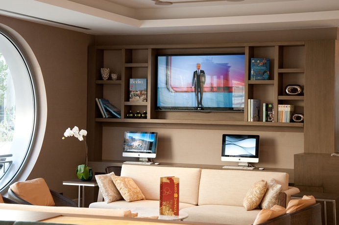 Imagen de los interiores del Hotel Titanic Comfort Berlin Mitte. Foto 13